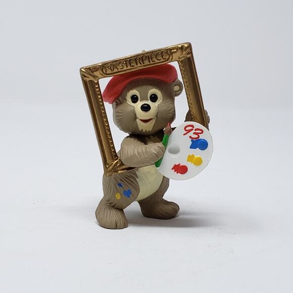 1993 Hallmark Beary Gifted Handcrafted Keepsake Holiday Christmas Ornament. - Picture 3 of 6